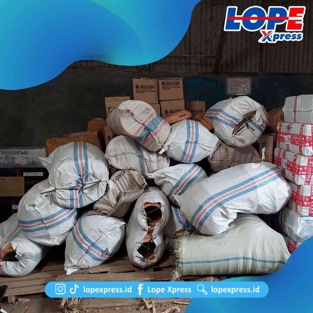 ekspedisi bogor nagekeo